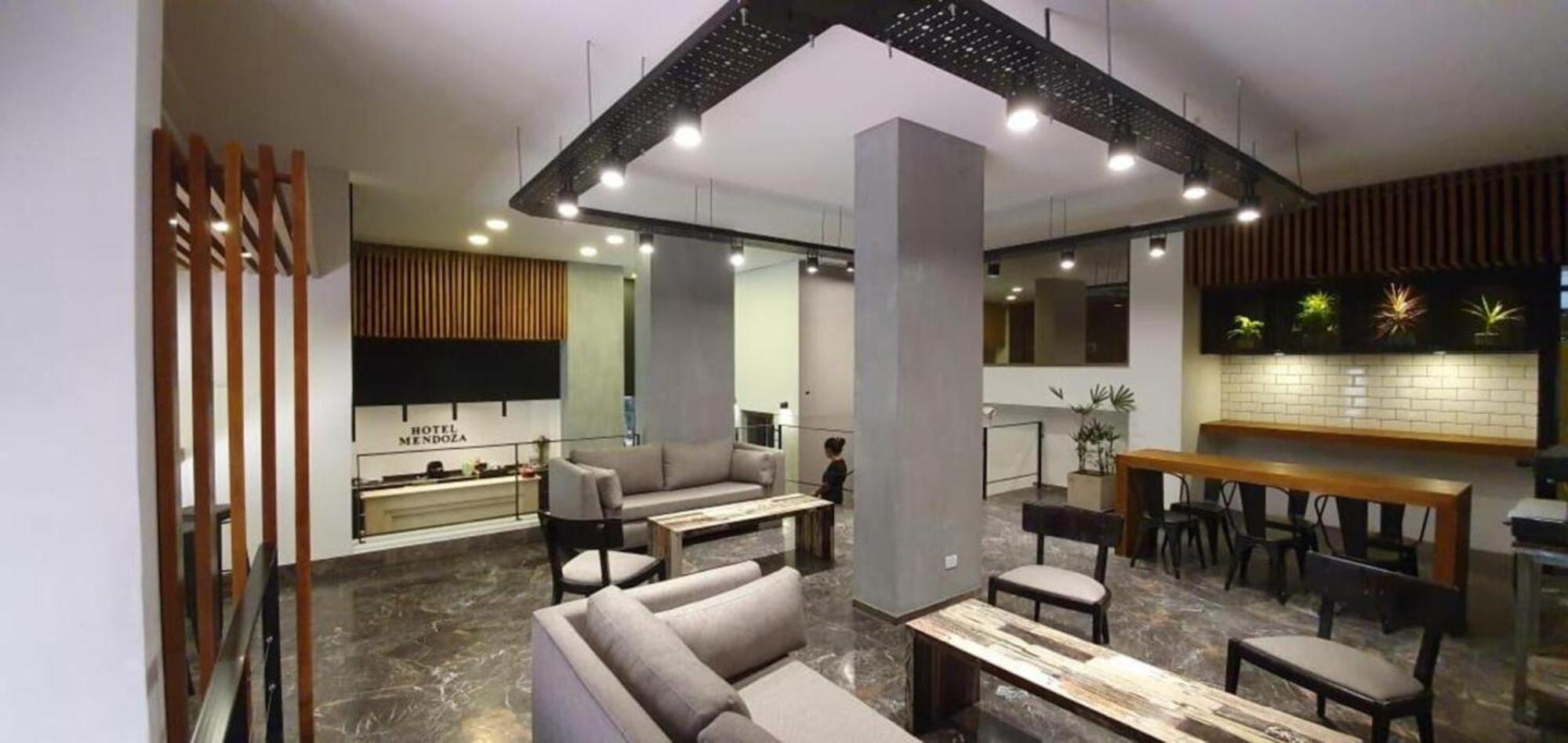 Hotel Mendoza Hotel